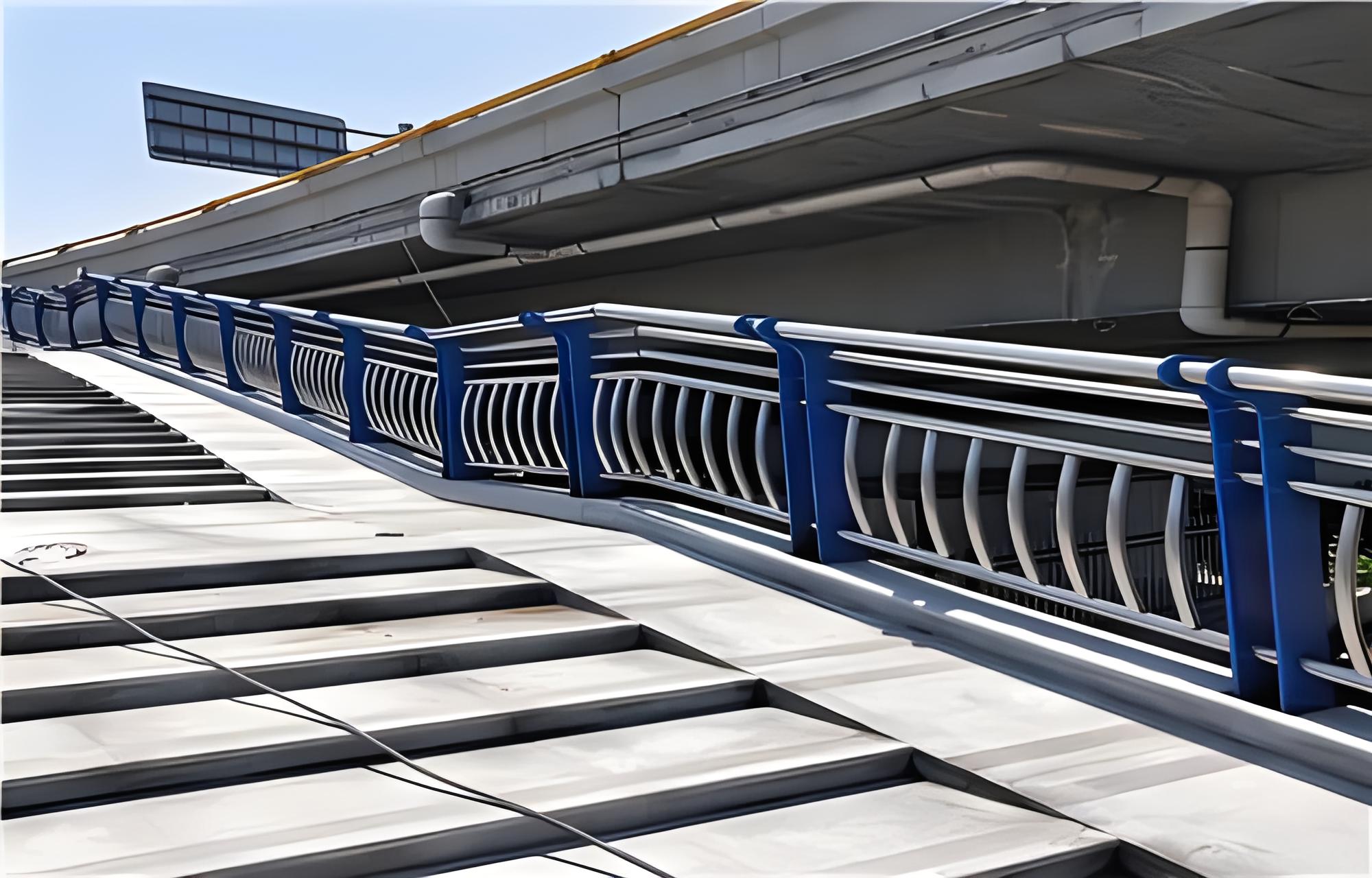 南平不锈钢桥梁护栏维护方案：确保安全，延长使用寿命